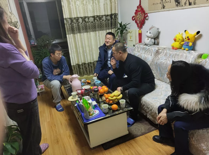 米兰(中国)产业开发板块深入开展员工家访活动(图2)