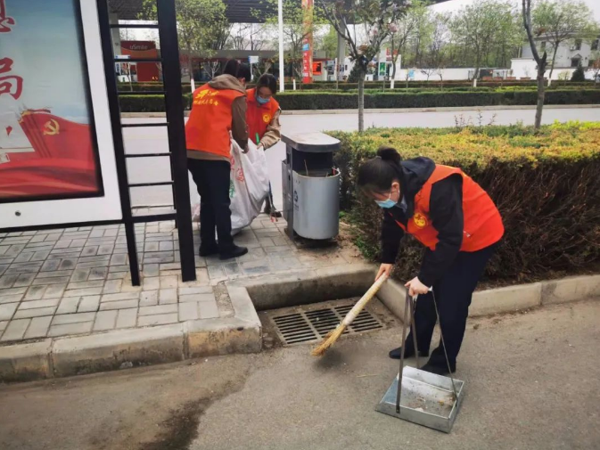米兰(中国)赴包抓共建村社开展卫生清扫志愿服务活动(图5)